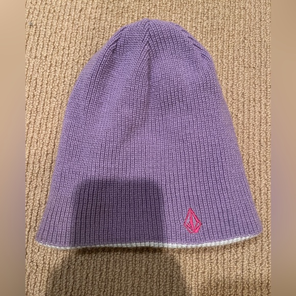 Volcom Reversible Purple Beanie - Picture 3 of 3
